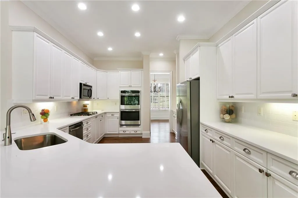 235 Lake Summit View, Atlanta, Georgia 30342, 5 Bedrooms Bedrooms, ,5 BathroomsBathrooms,Residential,Sold,235 Lake Summit View,6731237