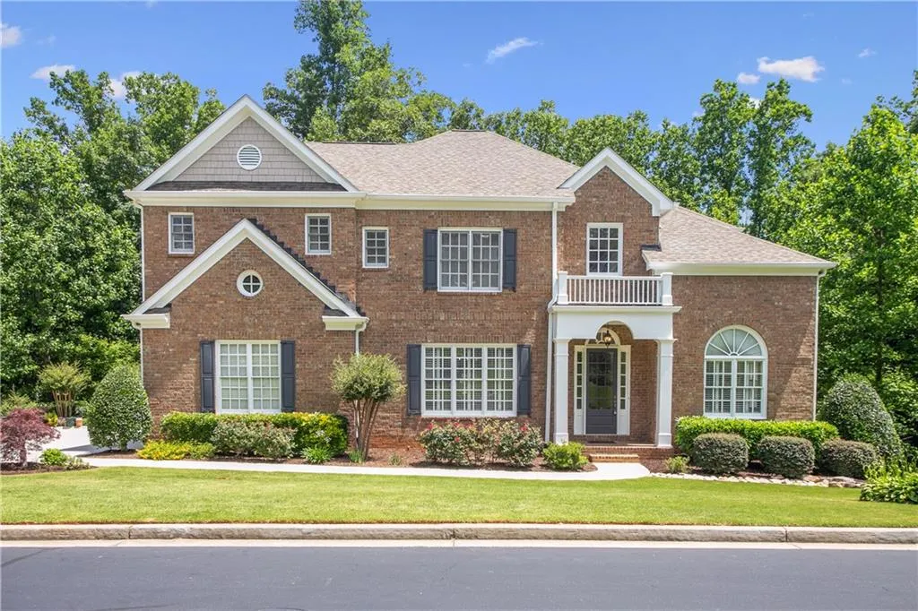 235 Lake Summit View, Atlanta, Georgia 30342, 5 Bedrooms Bedrooms, ,5 BathroomsBathrooms,Residential,Sold,235 Lake Summit View,6731237