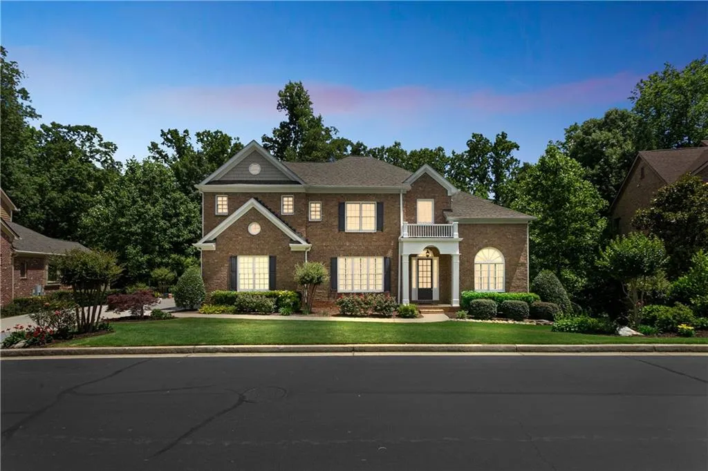 235 Lake Summit View, Atlanta, Georgia 30342, 5 Bedrooms Bedrooms, ,5 BathroomsBathrooms,Residential,Sold,235 Lake Summit View,6731237