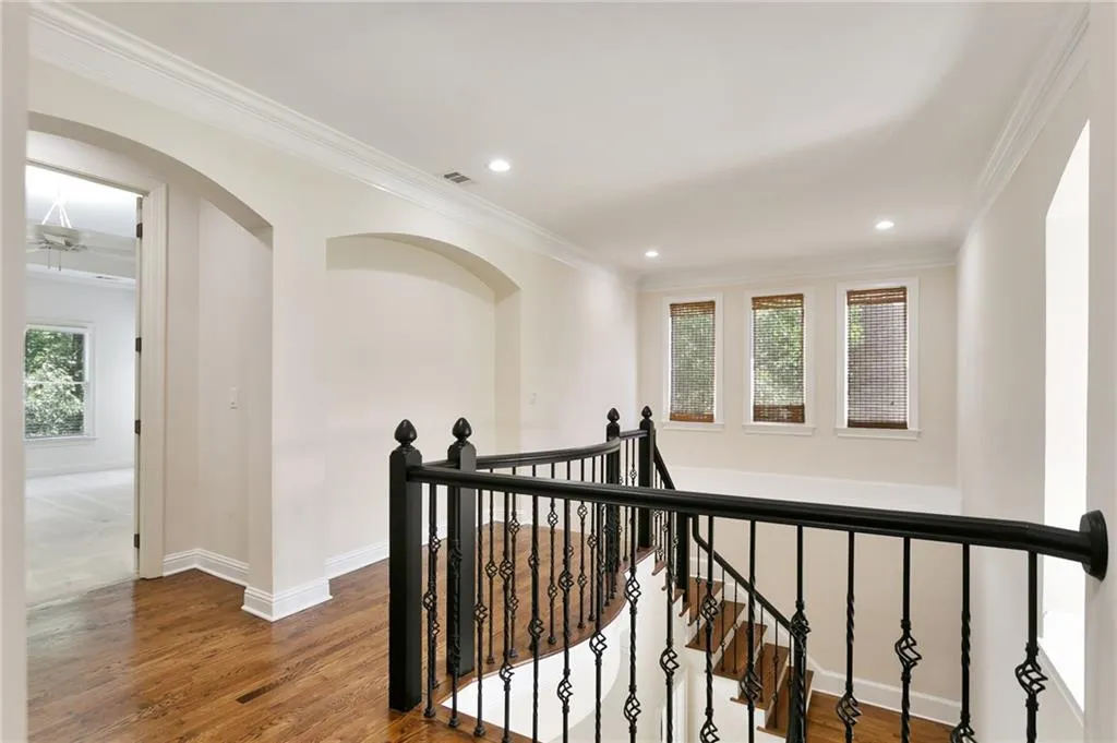 235 Lake Summit View, Atlanta, Georgia 30342, 5 Bedrooms Bedrooms, ,5 BathroomsBathrooms,Residential,Sold,235 Lake Summit View,6731237
