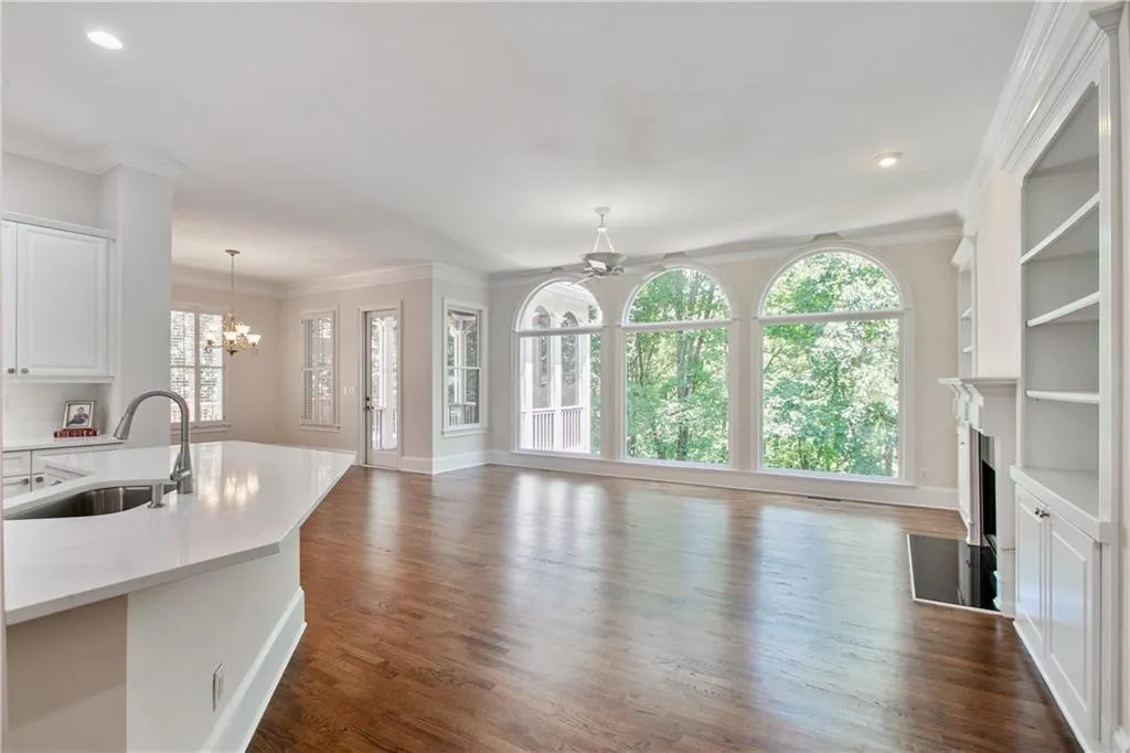 235 Lake Summit View, Atlanta, Georgia 30342, 5 Bedrooms Bedrooms, ,5 BathroomsBathrooms,Residential,Sold,235 Lake Summit View,6731237