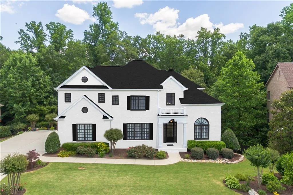 235 Lake Summit View, Atlanta, Georgia 30342, 5 Bedrooms Bedrooms, ,5 BathroomsBathrooms,Residential,Sold,235 Lake Summit View,6731237
