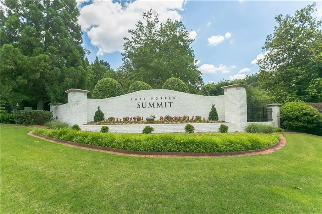 235 Lake Summit View, Atlanta, Georgia 30342, 5 Bedrooms Bedrooms, ,5 BathroomsBathrooms,Residential,Sold,235 Lake Summit View,6731237