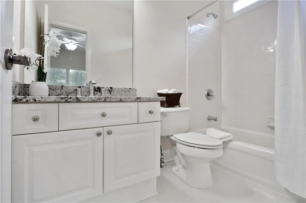 235 Lake Summit View, Atlanta, Georgia 30342, 5 Bedrooms Bedrooms, ,5 BathroomsBathrooms,Residential,Sold,235 Lake Summit View,6731237