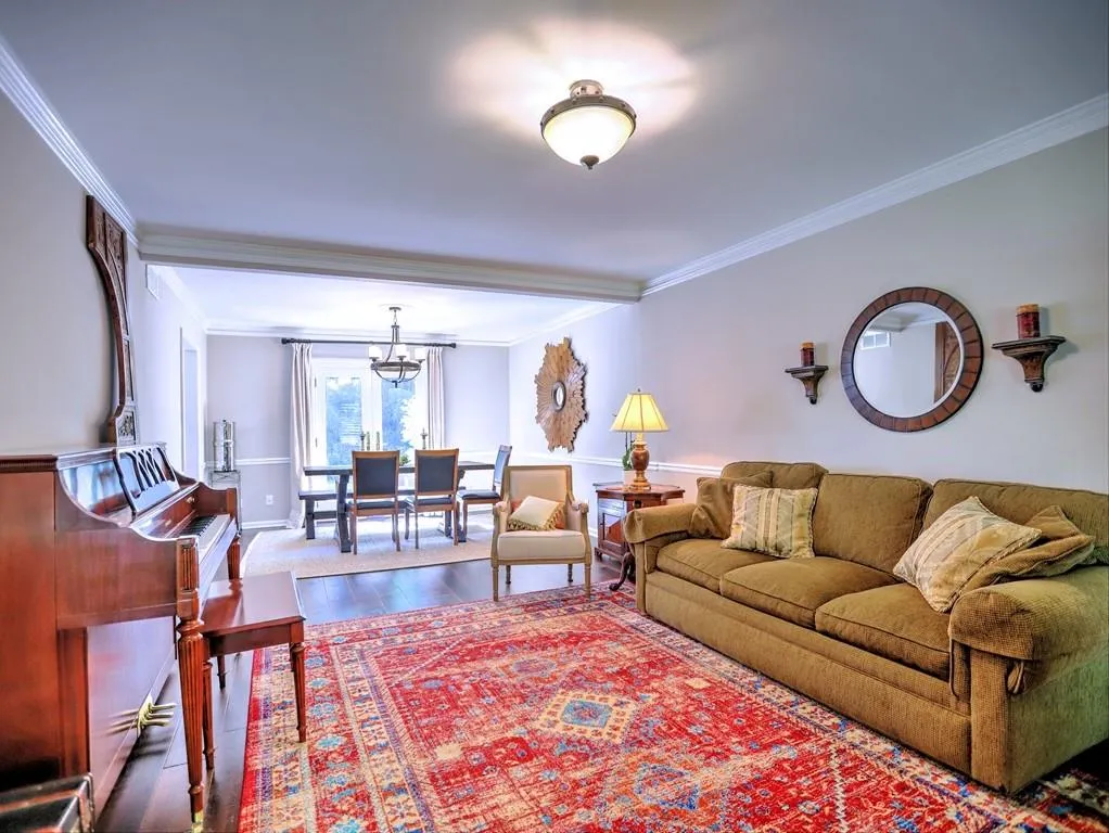 345 Earlston Drive, Sandy Springs, Georgia 30328, 4 Bedrooms Bedrooms, ,2 BathroomsBathrooms,Residential,Sold,345 Earlston Drive,6708574 345 Earlston Drive, Sandy Springs, Georgia 30328, 4 Bedrooms Bedrooms, ,2 BathroomsBathrooms,Residential,Sold,345 Earlston Drive,6708574