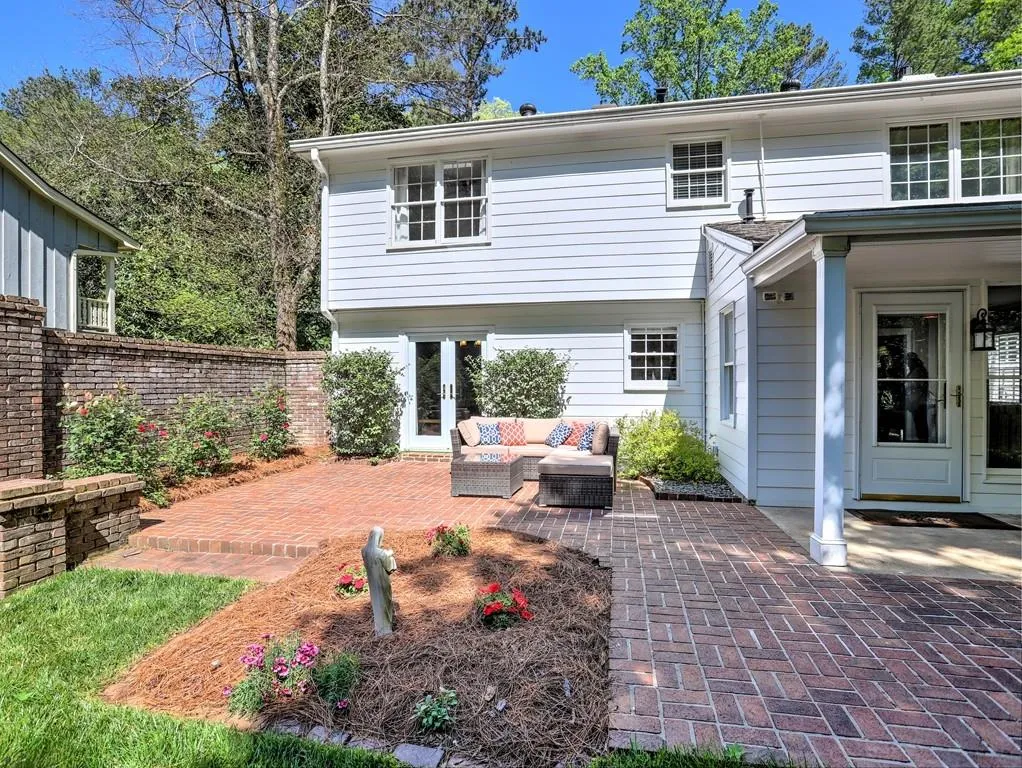 345 Earlston Drive, Sandy Springs, Georgia 30328, 4 Bedrooms Bedrooms, ,2 BathroomsBathrooms,Residential,Sold,345 Earlston Drive,6708574 345 Earlston Drive, Sandy Springs, Georgia 30328, 4 Bedrooms Bedrooms, ,2 BathroomsBathrooms,Residential,Sold,345 Earlston Drive,6708574