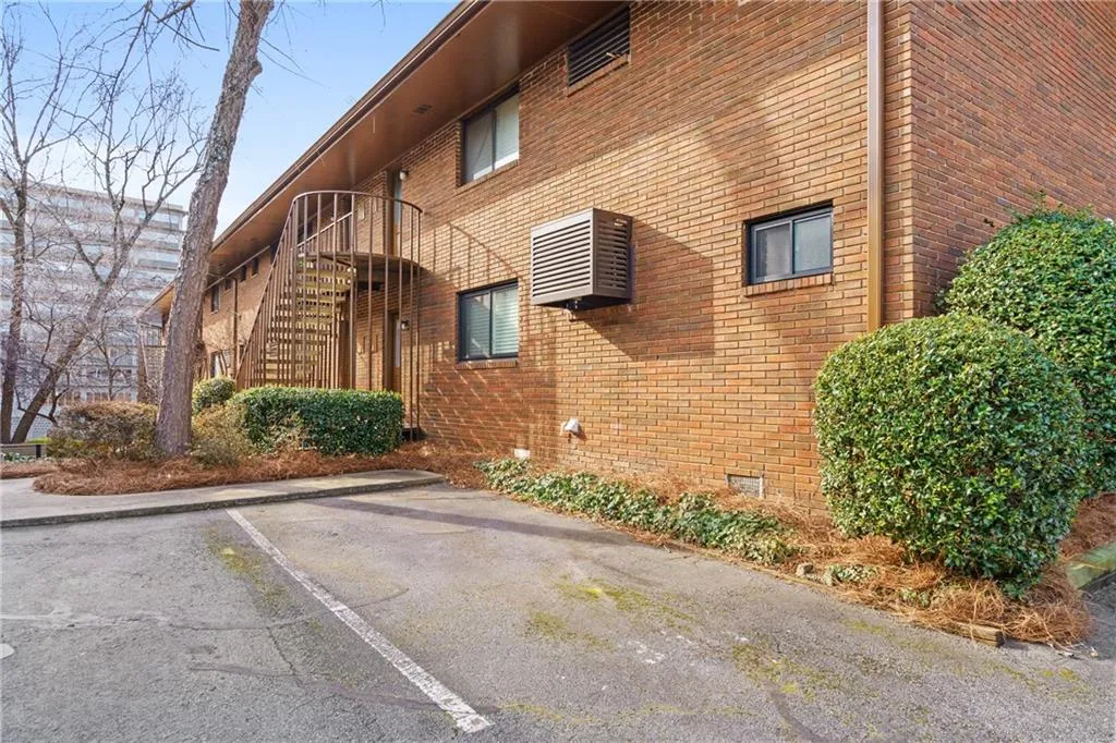 20 26th Street Nw Unit A1, Atlanta, Georgia 30309, 1 Bedroom Bedrooms, 0 ,1 BathroomBathrooms,Residential,For Sale,20 26th Street Nw Unit A1,7704203