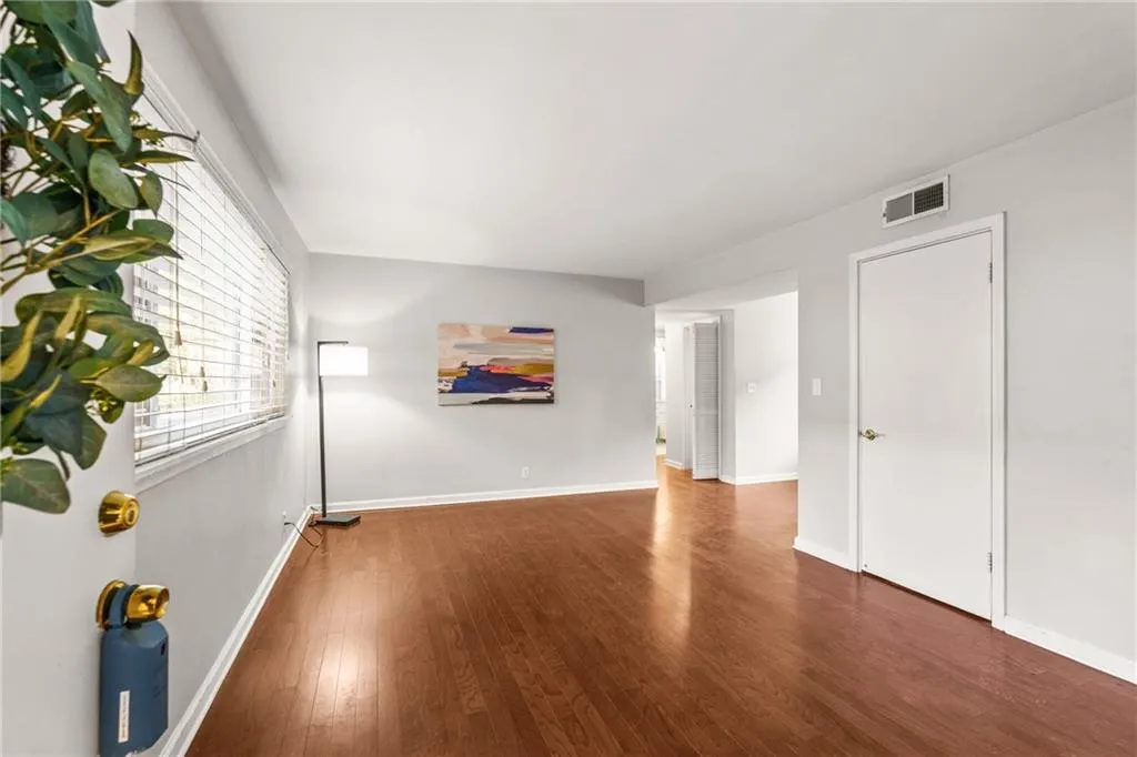 20 26th Street Nw Unit A1, Atlanta, Georgia 30309, 1 Bedroom Bedrooms, 0 ,1 BathroomBathrooms,Residential,For Sale,20 26th Street Nw Unit A1,7704203