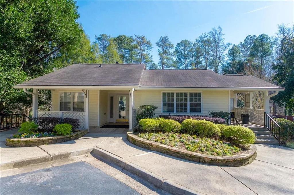 6800 Glenridge Drive Unit 6820b, Sandy Springs, Georgia 30328, 2 Bedrooms Bedrooms, ,2 BathroomsBathrooms,Residential,Sold,6800 Glenridge Drive Unit 6820b,7021806