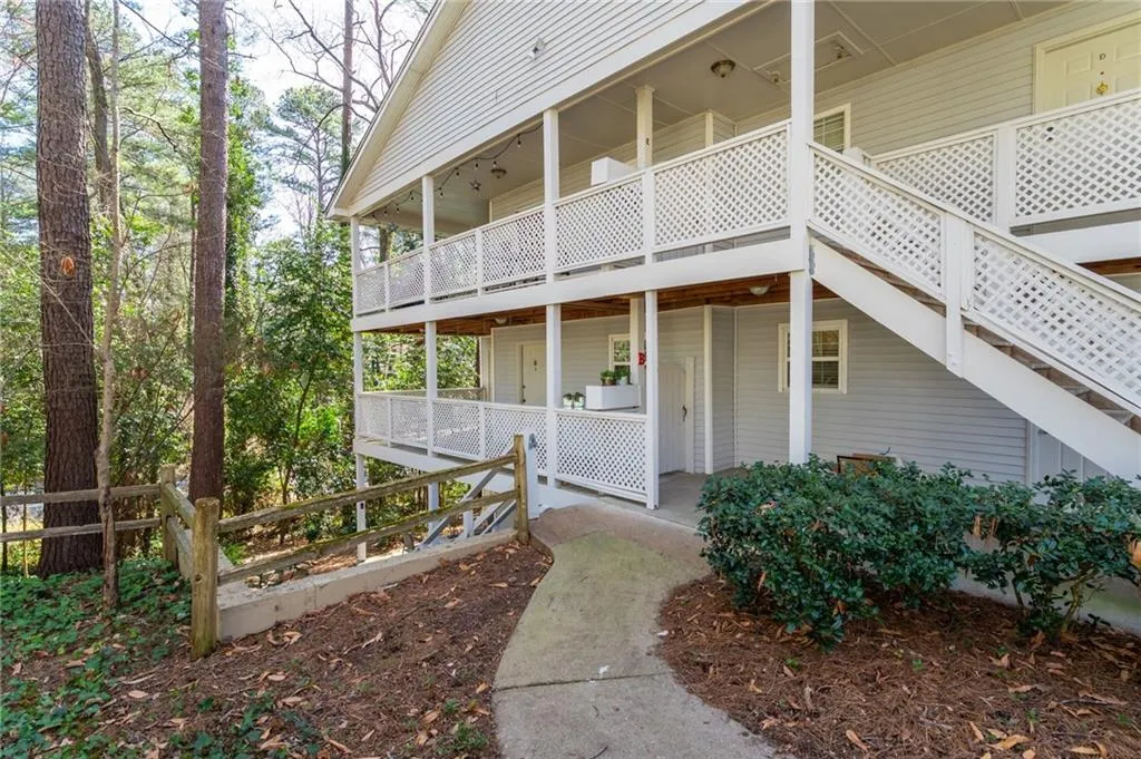 6800 Glenridge Drive Unit 6820b, Sandy Springs, Georgia 30328, 2 Bedrooms Bedrooms, ,2 BathroomsBathrooms,Residential,Sold,6800 Glenridge Drive Unit 6820b,7021806