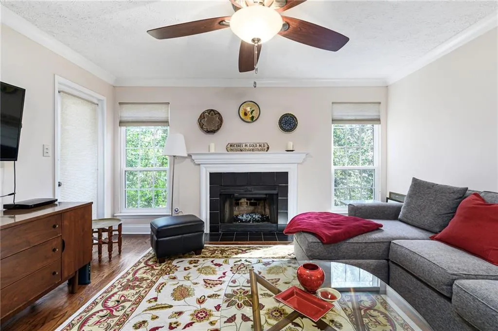 6800 Glenridge Drive Unit 6820b, Sandy Springs, Georgia 30328, 2 Bedrooms Bedrooms, ,2 BathroomsBathrooms,Residential,Sold,6800 Glenridge Drive Unit 6820b,7021806