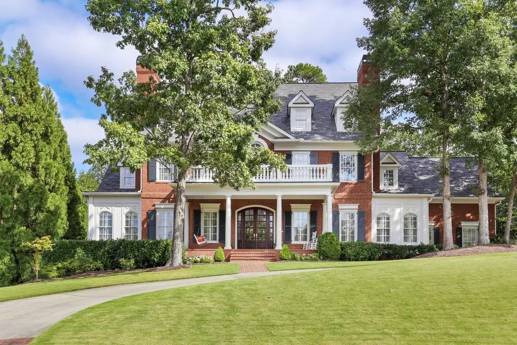 5475 Claire Rose Lane, Sandy Springs, Georgia 30327, 5 Bedrooms Bedrooms, ,6 BathroomsBathrooms,Residential,Sold,5475 Claire Rose Lane,6631058