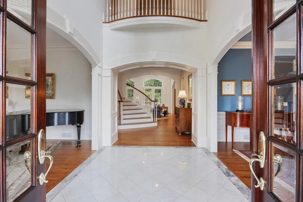 5475 Claire Rose Lane, Sandy Springs, Georgia 30327, 5 Bedrooms Bedrooms, ,6 BathroomsBathrooms,Residential,Sold,5475 Claire Rose Lane,6631058