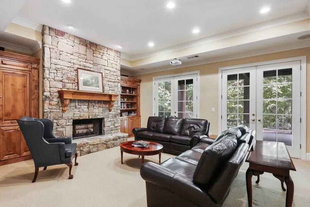 5475 Claire Rose Lane, Sandy Springs, Georgia 30327, 5 Bedrooms Bedrooms, ,6 BathroomsBathrooms,Residential,Sold,5475 Claire Rose Lane,6631058