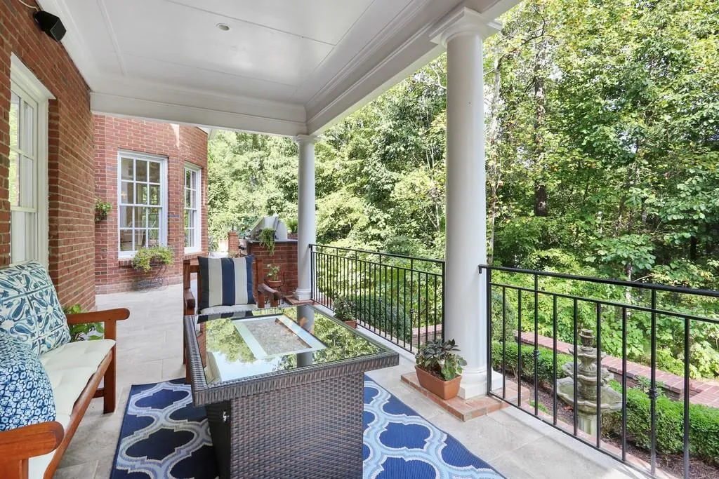 5475 Claire Rose Lane, Sandy Springs, Georgia 30327, 5 Bedrooms Bedrooms, ,6 BathroomsBathrooms,Residential,Sold,5475 Claire Rose Lane,6631058
