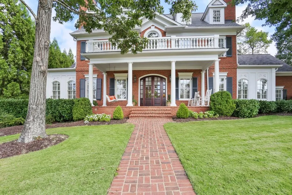 5475 Claire Rose Lane, Sandy Springs, Georgia 30327, 5 Bedrooms Bedrooms, ,6 BathroomsBathrooms,Residential,Sold,5475 Claire Rose Lane,6631058
