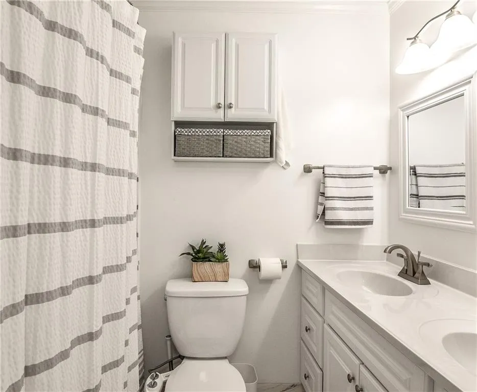 5619 Kingsport Drive Unit 9, Atlanta, Georgia 30342, 2 Bedrooms Bedrooms, ,1 BathroomBathrooms,Residential,Sold,5619 Kingsport Drive Unit 9,6801932