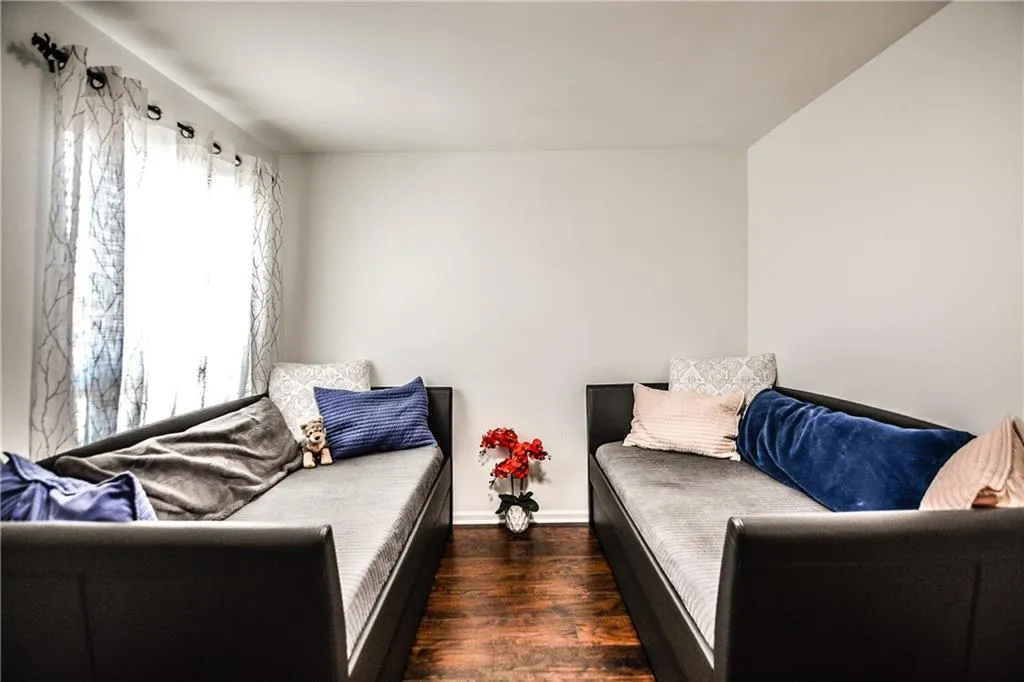 5619 Kingsport Drive Unit 9, Atlanta, Georgia 30342, 2 Bedrooms Bedrooms, ,1 BathroomBathrooms,Residential,Sold,5619 Kingsport Drive Unit 9,6801932