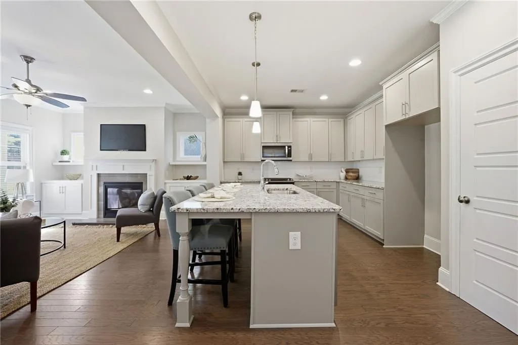 1799 Willow Way Nw, Atlanta, Georgia 30318, 3 Bedrooms Bedrooms, ,2 BathroomsBathrooms,Residential,For Sale,1799 Willow Way Nw,7664165