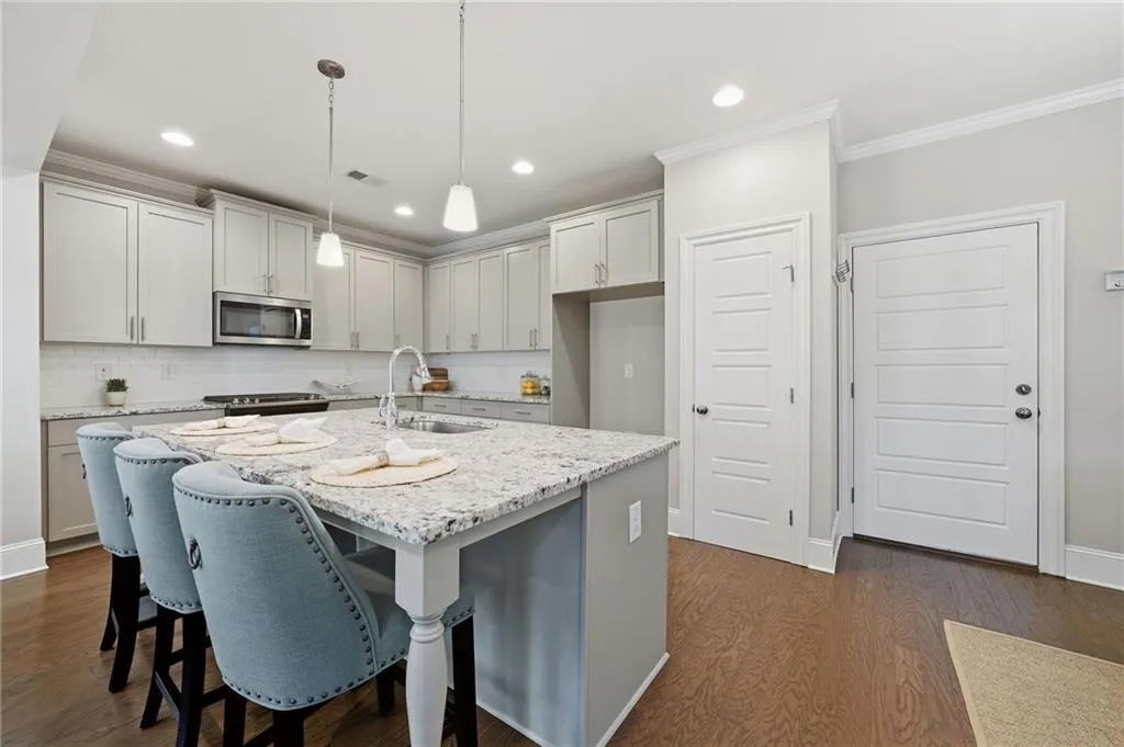 1799 Willow Way Nw, Atlanta, Georgia 30318, 3 Bedrooms Bedrooms, ,2 BathroomsBathrooms,Residential,For Sale,1799 Willow Way Nw,7664165