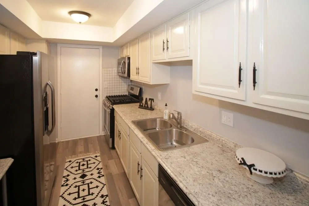 6851 Roswell Road Unit Q-18, Sandy Springs, Georgia 30328, 4 Bedrooms Bedrooms, ,2 BathroomsBathrooms,Residential,Sold,6851 Roswell Road Unit Q-18,5908873