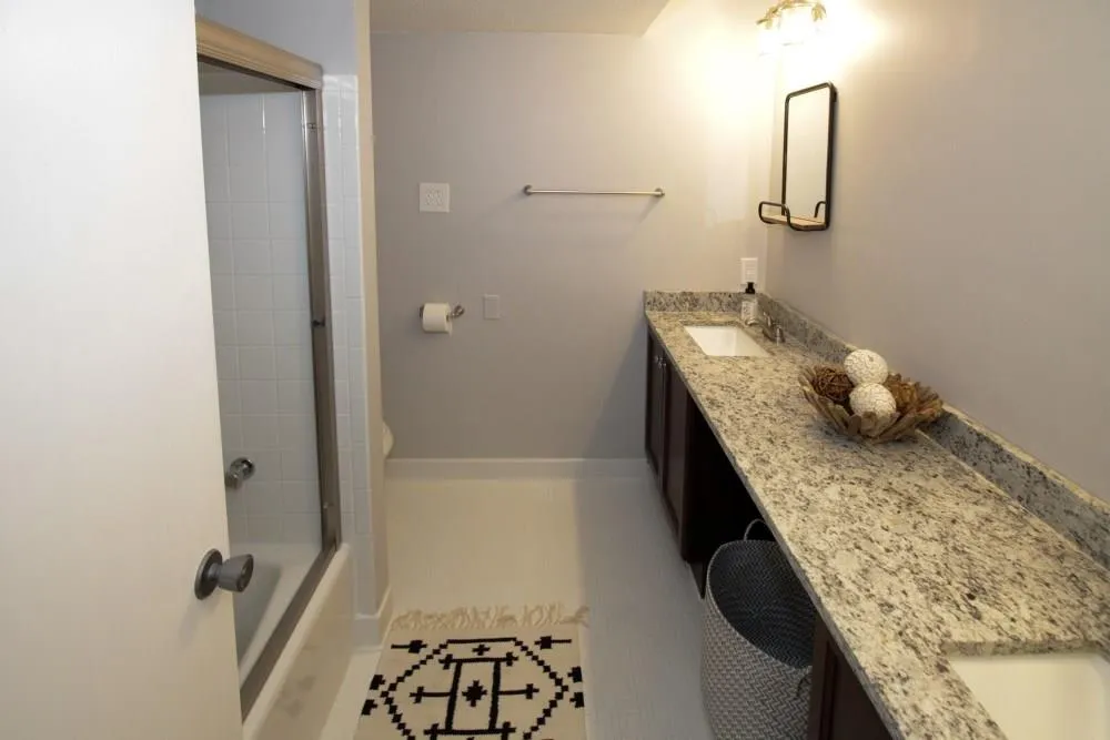 6851 Roswell Road Unit Q-18, Sandy Springs, Georgia 30328, 4 Bedrooms Bedrooms, ,2 BathroomsBathrooms,Residential,Sold,6851 Roswell Road Unit Q-18,5908873