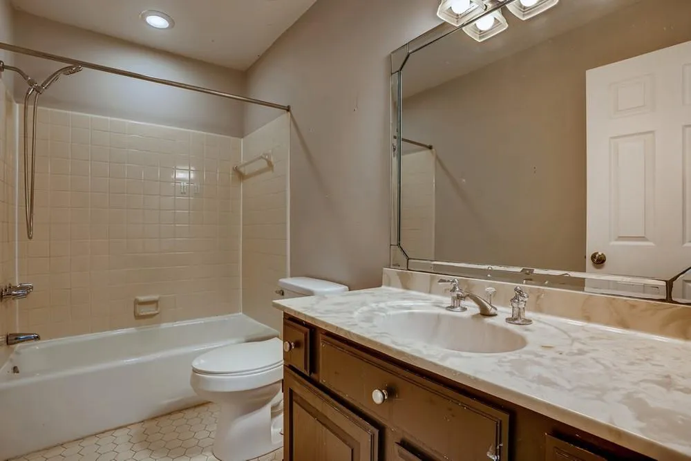 14 Forest Ridge Court, Sandy Springs, Georgia 30350, 3 Bedrooms Bedrooms, ,3 BathroomsBathrooms,Residential,Sold,14 Forest Ridge Court,6921312