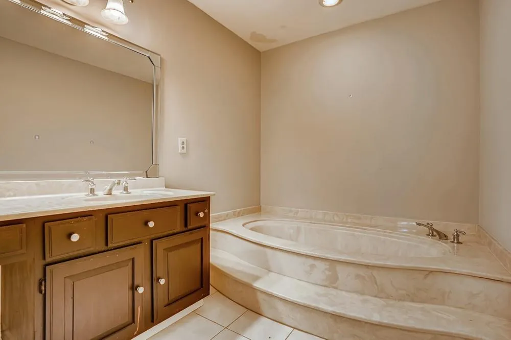 14 Forest Ridge Court, Sandy Springs, Georgia 30350, 3 Bedrooms Bedrooms, ,3 BathroomsBathrooms,Residential,Sold,14 Forest Ridge Court,6921312