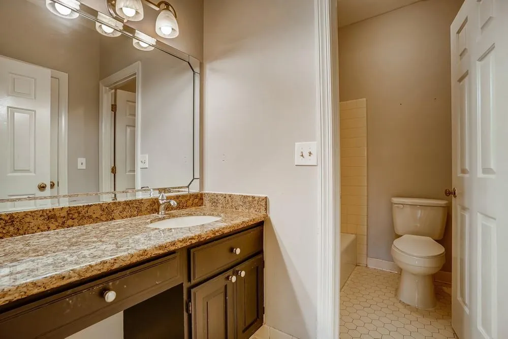 14 Forest Ridge Court, Sandy Springs, Georgia 30350, 3 Bedrooms Bedrooms, ,3 BathroomsBathrooms,Residential,Sold,14 Forest Ridge Court,6921312