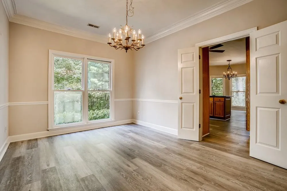 14 Forest Ridge Court, Sandy Springs, Georgia 30350, 3 Bedrooms Bedrooms, ,3 BathroomsBathrooms,Residential,Sold,14 Forest Ridge Court,6921312