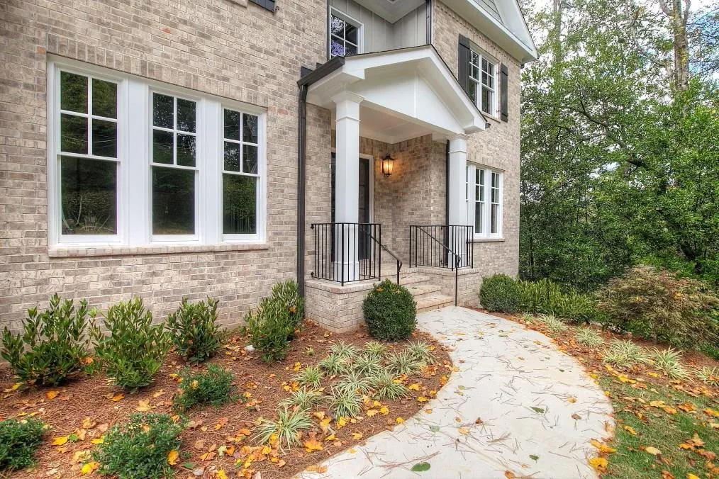 780 Starlight Drive, Sandy Springs, Georgia 30342, 5 Bedrooms Bedrooms, ,5 BathroomsBathrooms,Residential,Sold,780 Starlight Drive,5706325