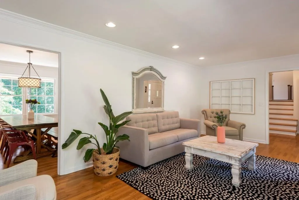 275 Stone Mill Trail, Sandy Springs, Georgia 30328, 5 Bedrooms Bedrooms, ,3 BathroomsBathrooms,Residential,Sold,275 Stone Mill Trail,6045084