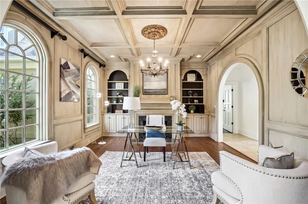 800 Marseilles Drive, Sandy Springs, Georgia 30327, 6 Bedrooms Bedrooms, ,5 BathroomsBathrooms,Residential,Sold,800 Marseilles Drive,7249296