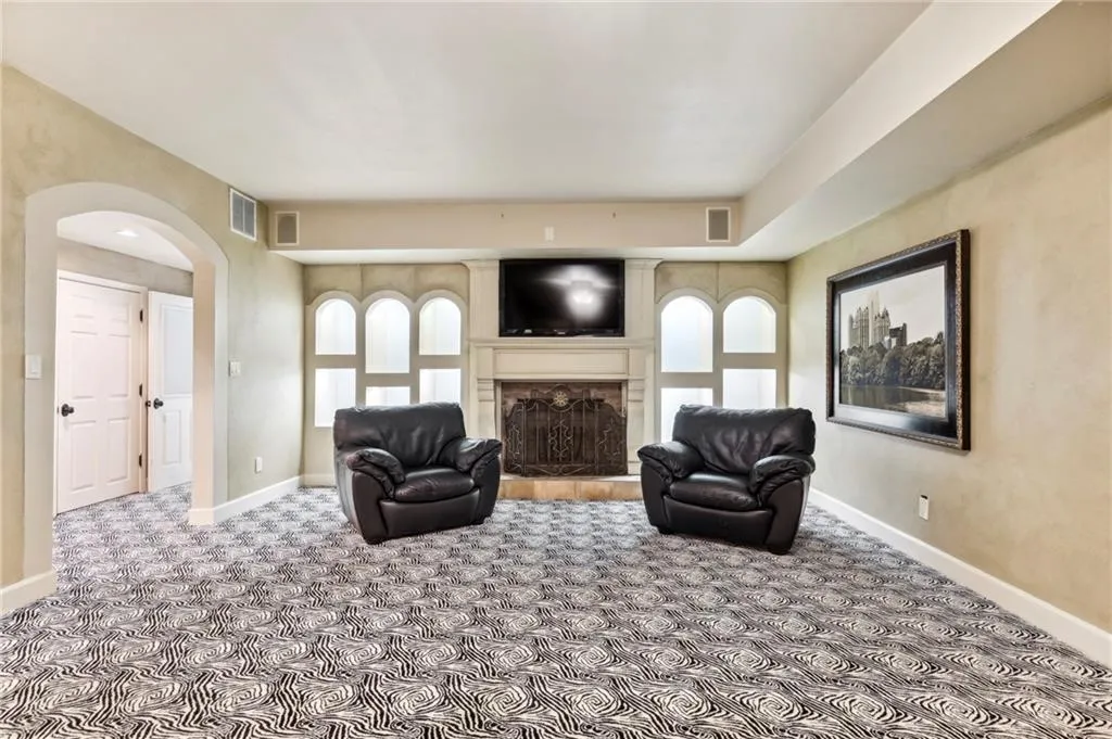 800 Marseilles Drive, Sandy Springs, Georgia 30327, 6 Bedrooms Bedrooms, ,5 BathroomsBathrooms,Residential,Sold,800 Marseilles Drive,7249296