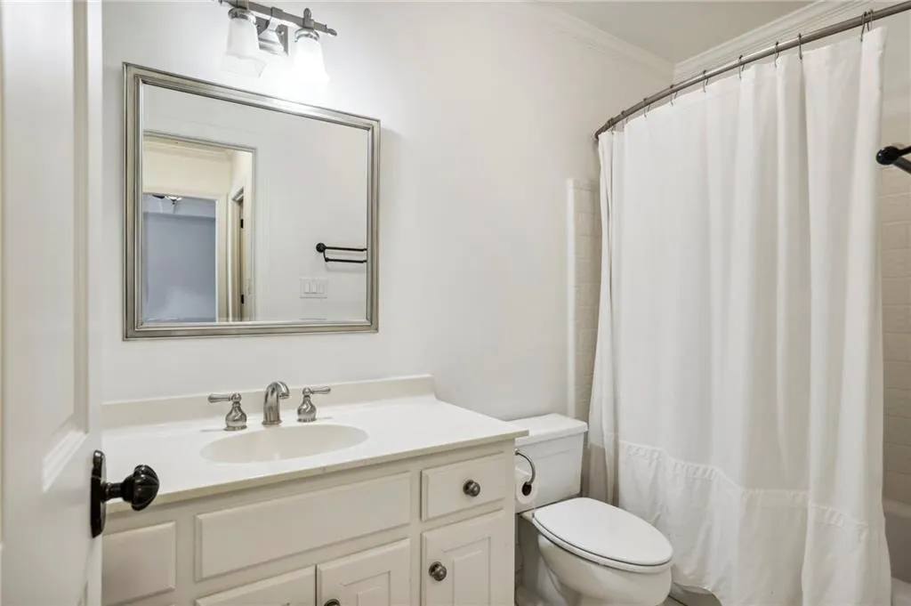 800 Marseilles Drive, Sandy Springs, Georgia 30327, 6 Bedrooms Bedrooms, ,5 BathroomsBathrooms,Residential,Sold,800 Marseilles Drive,7249296