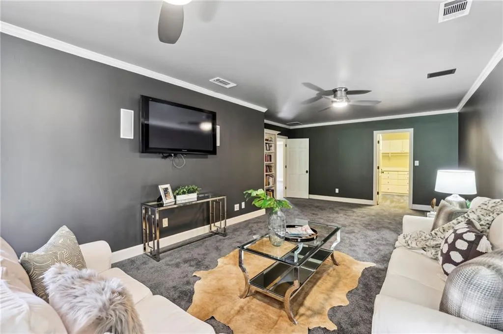 800 Marseilles Drive, Sandy Springs, Georgia 30327, 6 Bedrooms Bedrooms, ,5 BathroomsBathrooms,Residential,Sold,800 Marseilles Drive,7249296