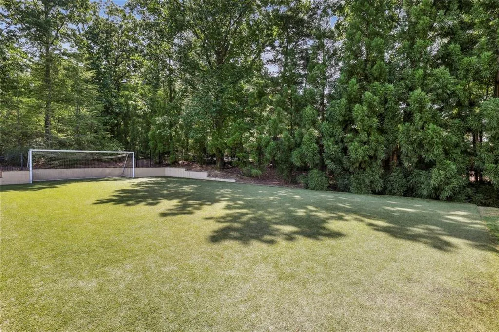 800 Marseilles Drive, Sandy Springs, Georgia 30327, 6 Bedrooms Bedrooms, ,5 BathroomsBathrooms,Residential,Sold,800 Marseilles Drive,7249296