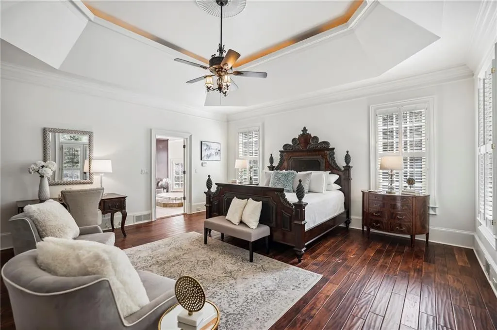 800 Marseilles Drive, Sandy Springs, Georgia 30327, 6 Bedrooms Bedrooms, ,5 BathroomsBathrooms,Residential,Sold,800 Marseilles Drive,7249296