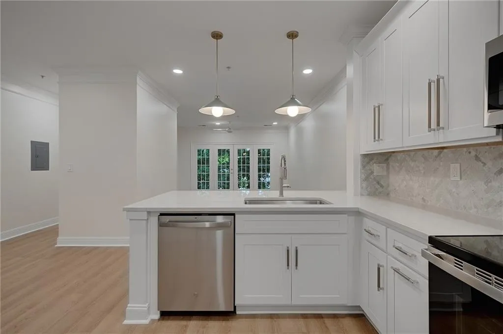 5415 Northland Drive Ne Unit 308, Atlanta, Georgia 30342, 1 Bedroom Bedrooms, 0 ,1 BathroomBathrooms,Residential,For Sale,5415 Northland Drive Ne Unit 308,7821922