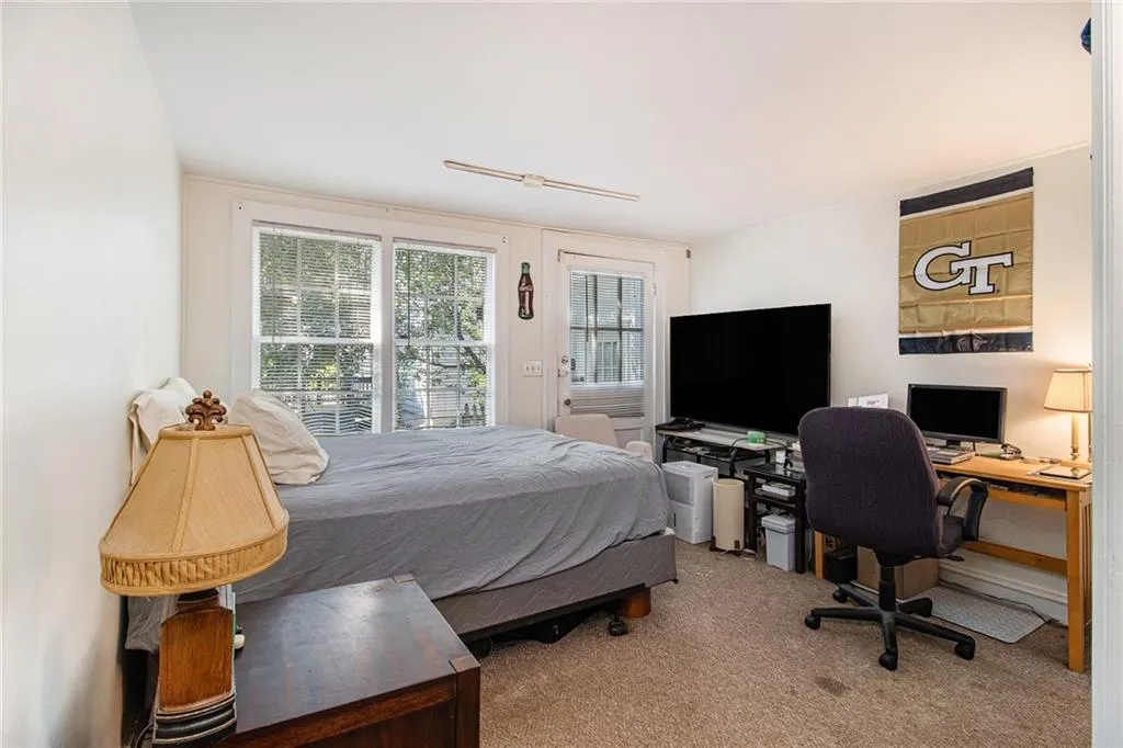 2511 Acorn Avenue Ne, Atlanta, Georgia 30305, 2 Bedrooms Bedrooms, ,1 BathroomBathrooms,Residential,For Sale,2511 Acorn Avenue Ne,7657802