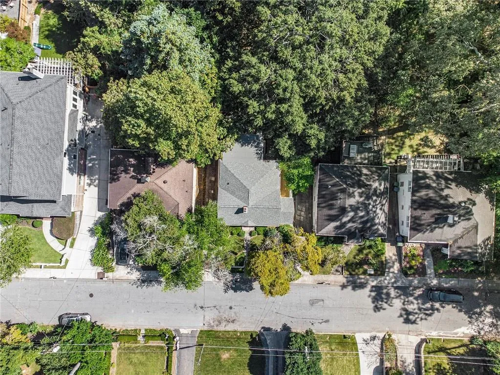 2511 Acorn Avenue Ne, Atlanta, Georgia 30305, 2 Bedrooms Bedrooms, ,1 BathroomBathrooms,Residential,For Sale,2511 Acorn Avenue Ne,7657802