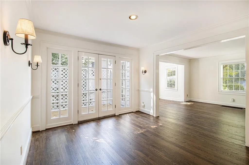 2511 Acorn Avenue Ne, Atlanta, Georgia 30305, 2 Bedrooms Bedrooms, ,1 BathroomBathrooms,Residential,For Sale,2511 Acorn Avenue Ne,7657802
