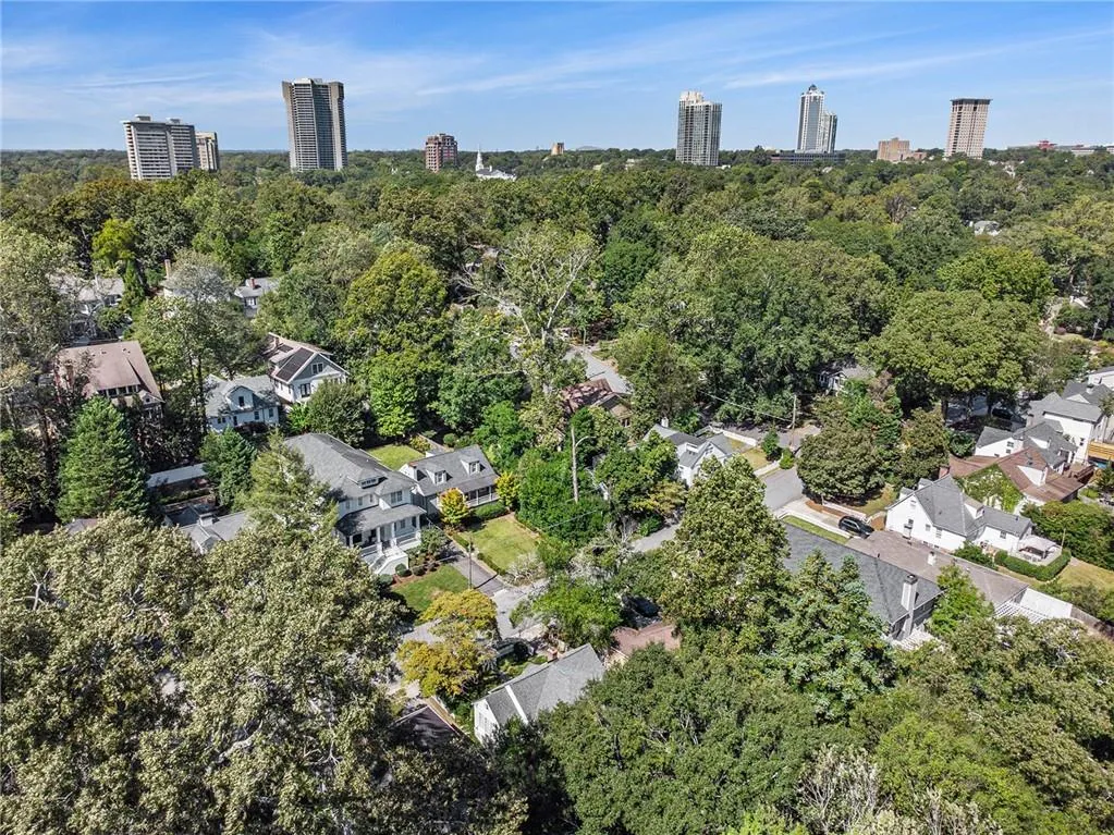 2511 Acorn Avenue Ne, Atlanta, Georgia 30305, 2 Bedrooms Bedrooms, ,1 BathroomBathrooms,Residential,For Sale,2511 Acorn Avenue Ne,7657802