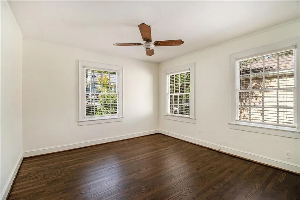 2511 Acorn Avenue Ne, Atlanta, Georgia 30305, 2 Bedrooms Bedrooms, ,1 BathroomBathrooms,Residential,For Sale,2511 Acorn Avenue Ne,7657802