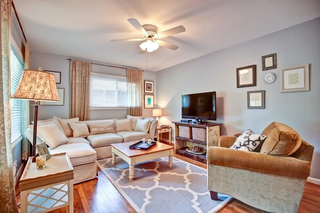 1204 Argonne Way Ne, Atlanta, Georgia 30324, 2 Bedrooms Bedrooms, ,2 BathroomsBathrooms,Residential,Sold,1204 Argonne Way Ne,5706673