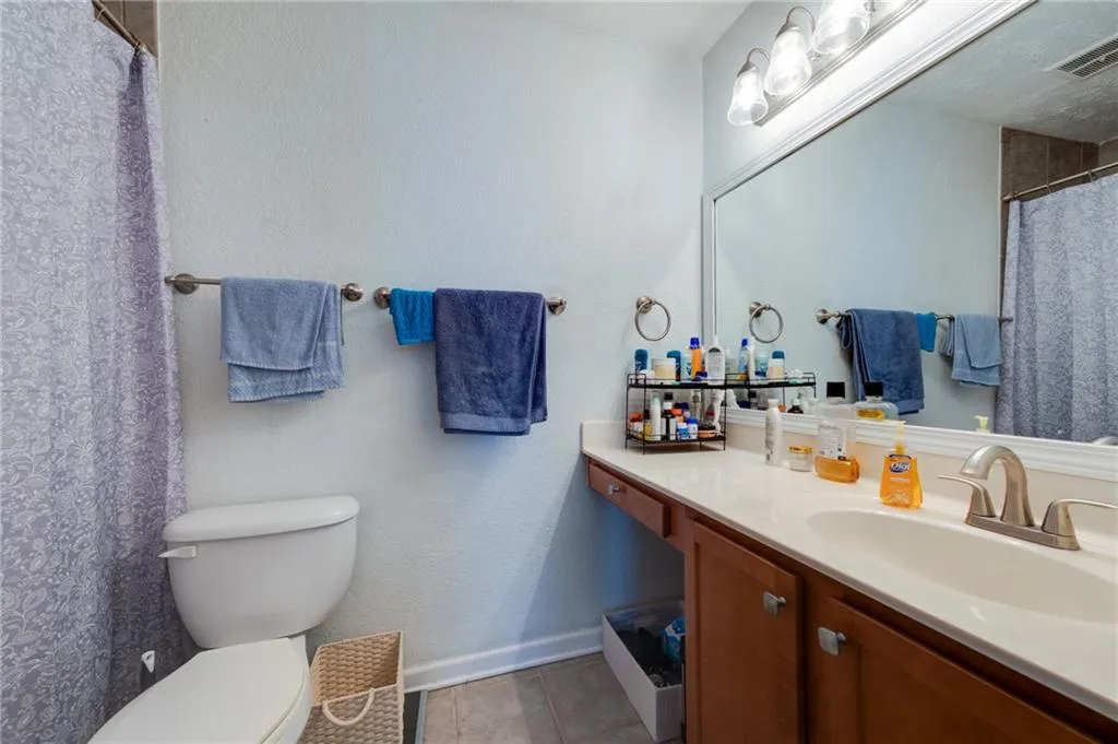 155 N River Drive Unit E, Sandy Springs, Georgia 30350, 2 Bedrooms Bedrooms, ,2 BathroomsBathrooms,Residential,Sold,155 N River Drive Unit E,7130368