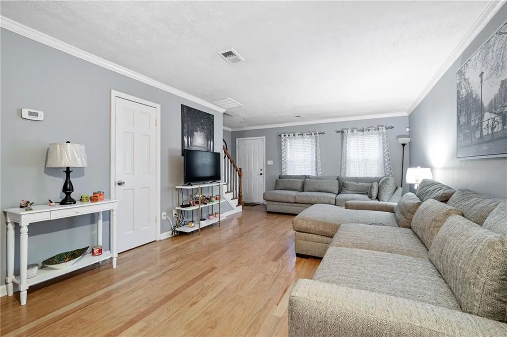 155 N River Drive Unit E, Sandy Springs, Georgia 30350, 2 Bedrooms Bedrooms, ,2 BathroomsBathrooms,Residential,Sold,155 N River Drive Unit E,7130368