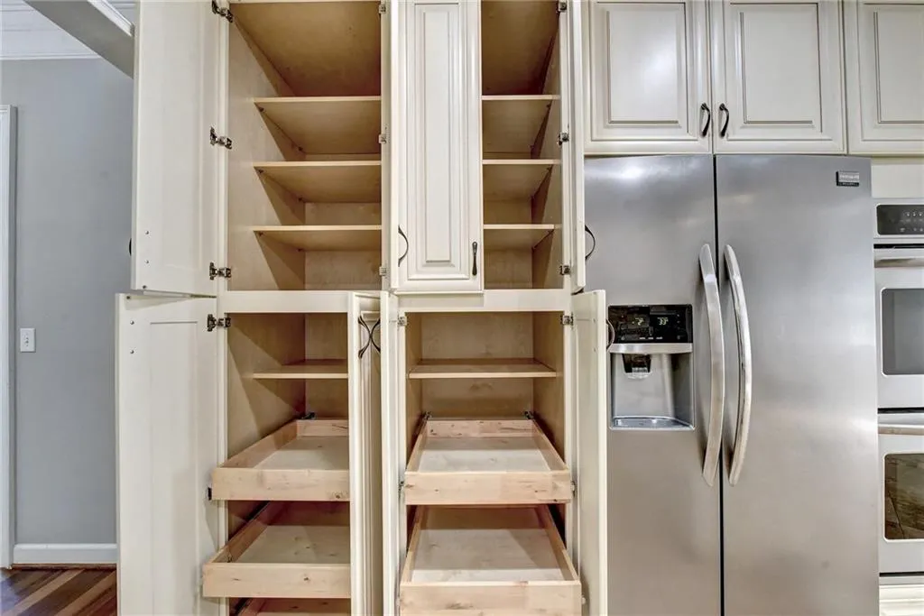 2635 Braffington Court, Sandy Springs, Georgia 30350, 6 Bedrooms Bedrooms, ,5 BathroomsBathrooms,Residential,Sold,2635 Braffington Court,6937626