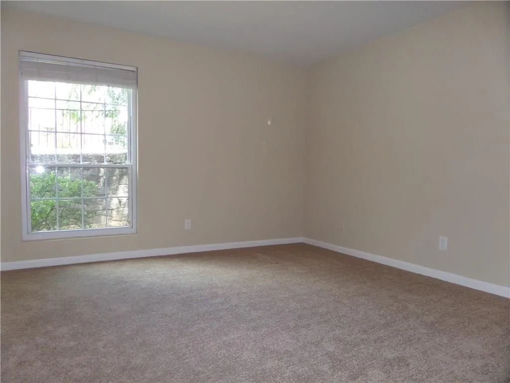 5614 Kingsport Drive Unit 14, Atlanta, Georgia 30342, 3 Bedrooms Bedrooms, ,2 BathroomsBathrooms,Residential,Sold,5614 Kingsport Drive Unit 14,6047352