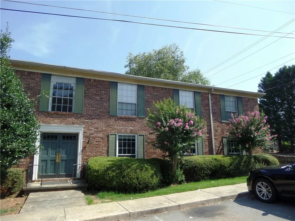 5614 Kingsport Drive Unit 14, Atlanta, Georgia 30342, 3 Bedrooms Bedrooms, ,2 BathroomsBathrooms,Residential,Sold,5614 Kingsport Drive Unit 14,6047352